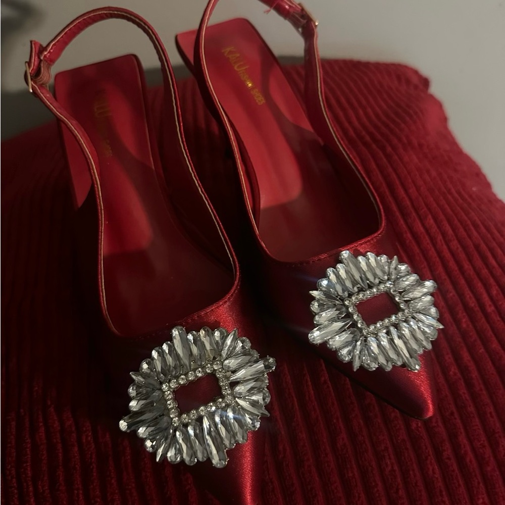 Elegant Red Satin Women's Shoes with Crystal Embellishment